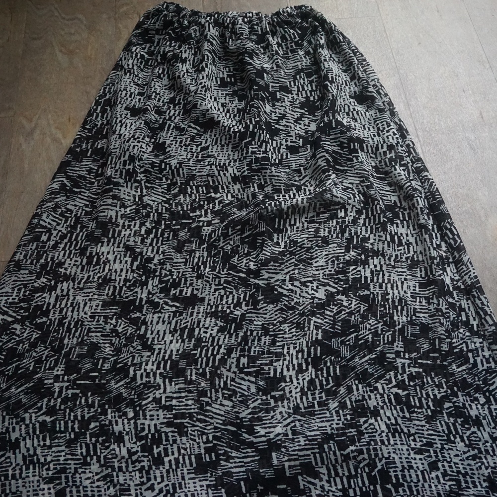 Patterned Maxi Skirt